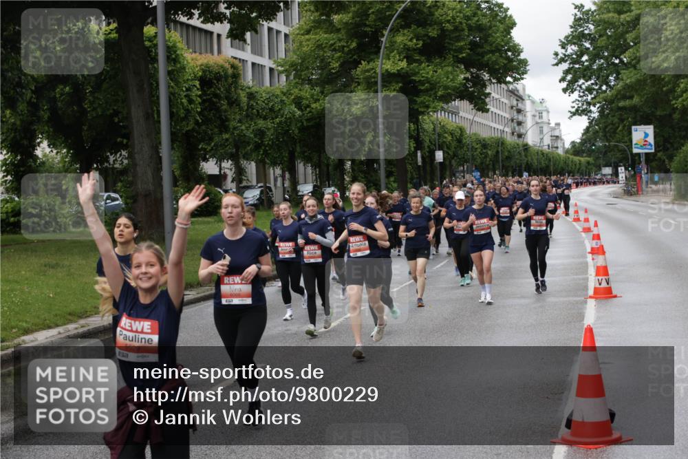 14.06.2026 - REWE Women's Run Jannik Wohlers http://msf.ph/oto/9800229 14.06.2026 10:40:23 Laufen 5529, 517 meine-sportfotos.de