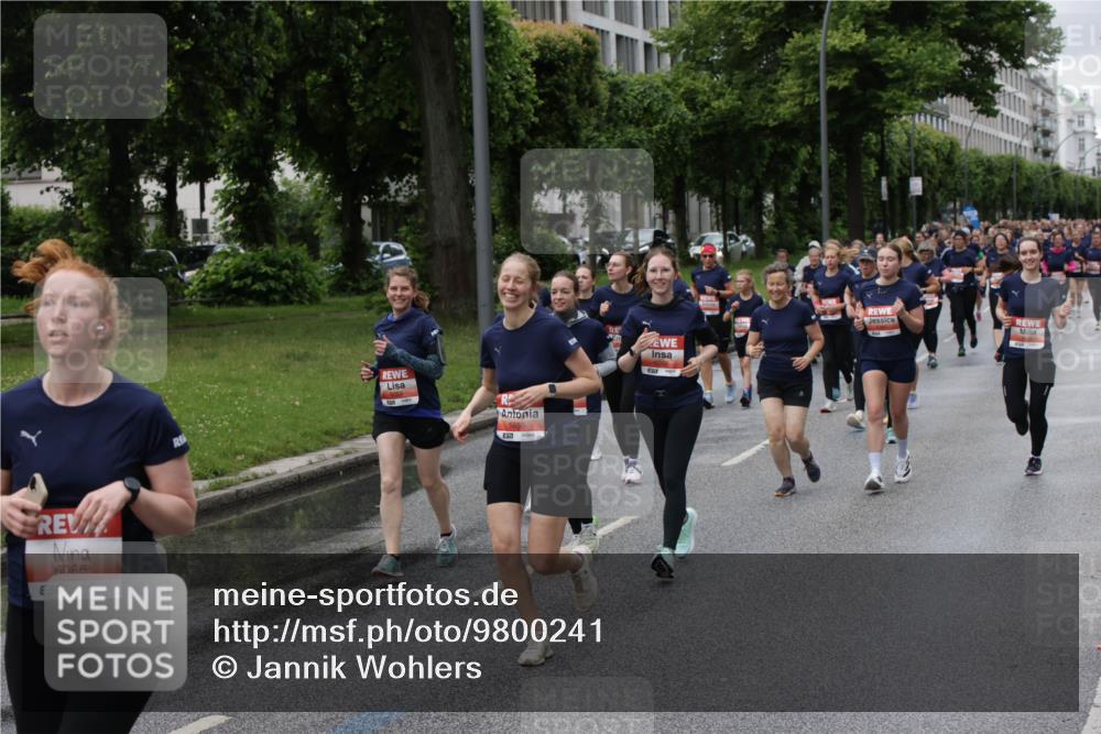 14.06.2026 - REWE Women's Run Jannik Wohlers http://msf.ph/oto/9800241 14.06.2026 10:40:25 Laufen 6066, 7, 5656, 51 meine-sportfotos.de