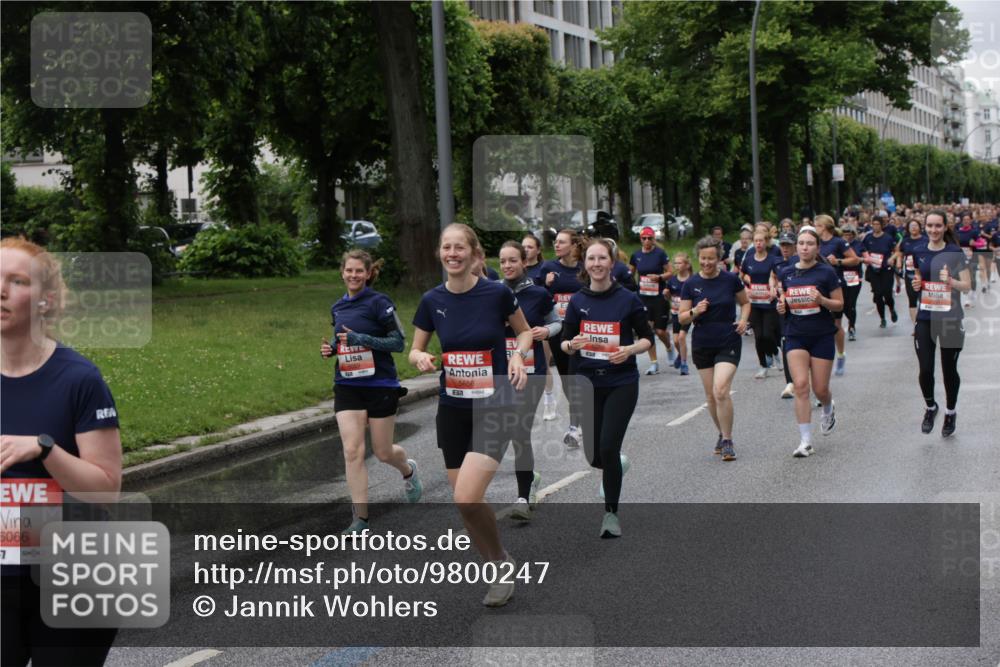 14.06.2026 - REWE Women's Run Jannik Wohlers http://msf.ph/oto/9800247 14.06.2026 10:40:25 Laufen 6066, 7, 5656, 31 meine-sportfotos.de