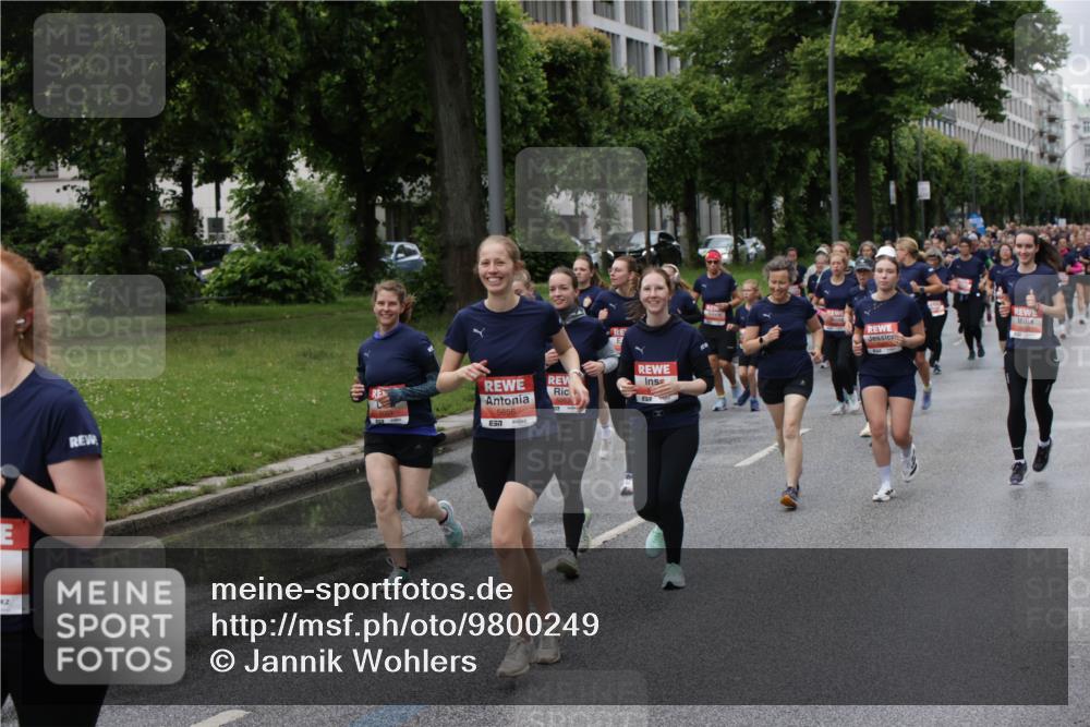 14.06.2026 - REWE Women's Run Jannik Wohlers http://msf.ph/oto/9800249 14.06.2026 10:40:25 Laufen 5656 meine-sportfotos.de