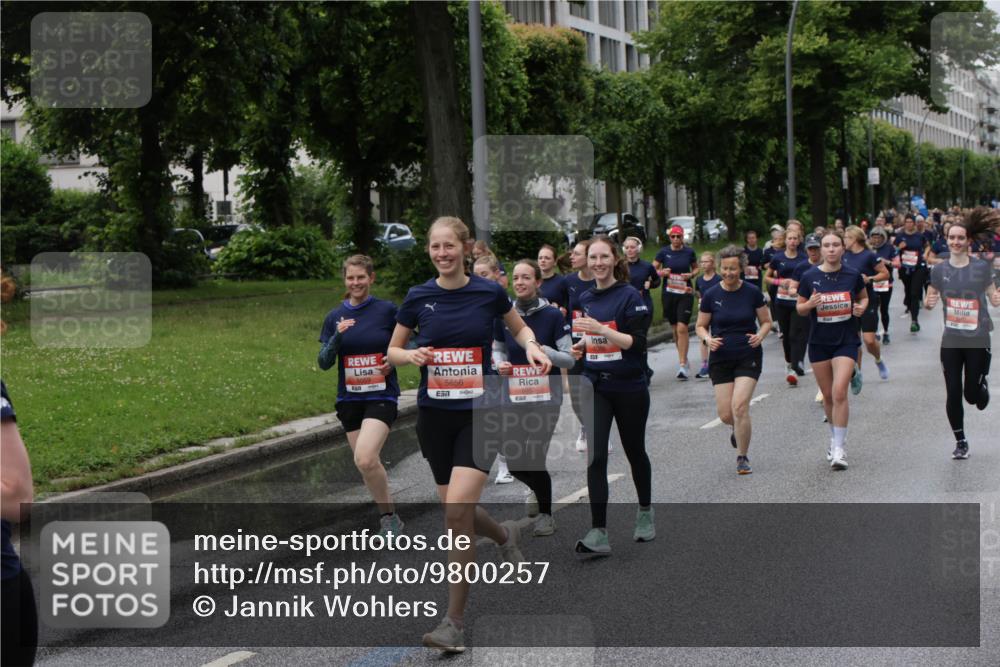 14.06.2026 - REWE Women's Run Jannik Wohlers http://msf.ph/oto/9800257 14.06.2026 10:40:25 Laufen 5656, 57 meine-sportfotos.de