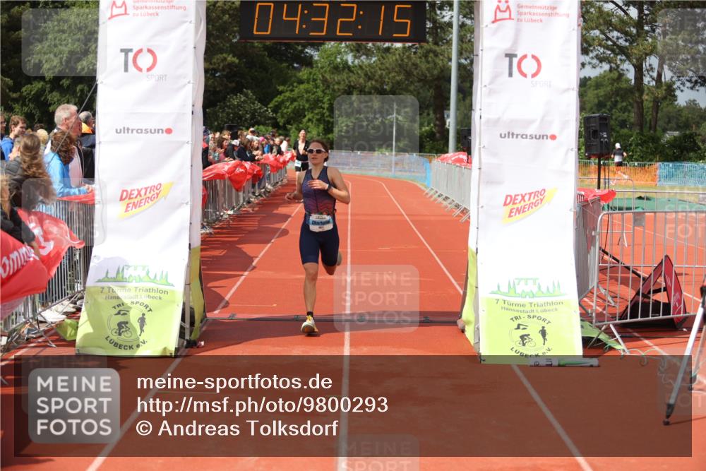 14.06.2026 - 7 Türme Triathlon Andreas Tolksdorf http://msf.ph/oto/9800293 14.06.2026 15:32:14 Ziel 901, 1021, 1768 meine-sportfotos.de