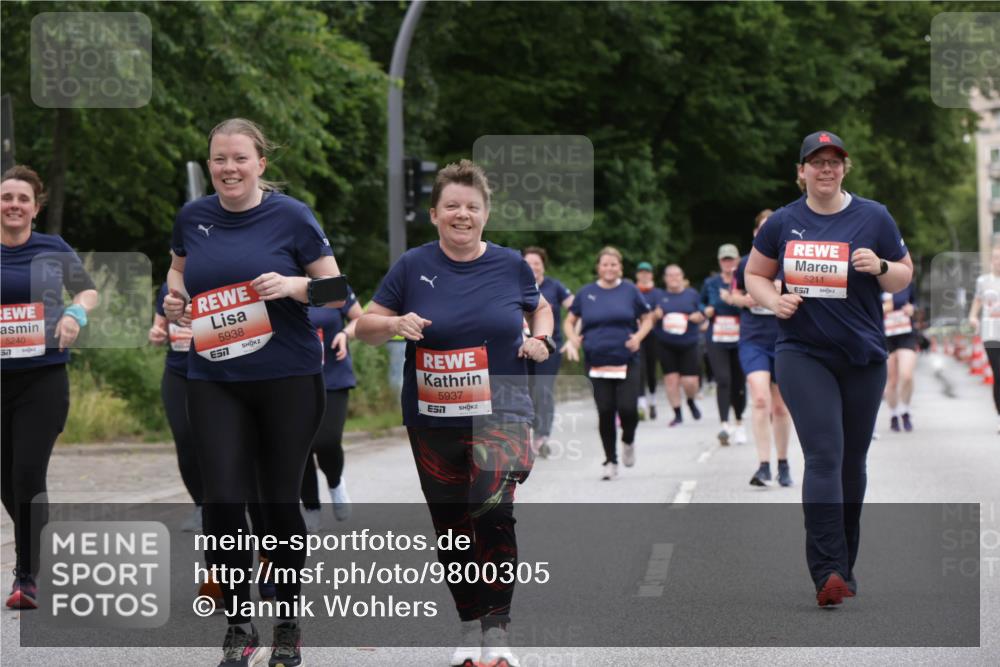 14.06.2026 - REWE Women's Run Jannik Wohlers http://msf.ph/oto/9800305 14.06.2026 11:03:15 Laufen 5240, 57, 5938, 7, 5937, 5211, 7 meine-sportfotos.de