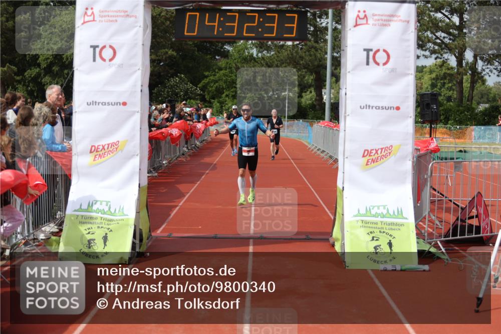 14.06.2026 - 7 Türme Triathlon Andreas Tolksdorf http://msf.ph/oto/9800340 14.06.2026 15:32:31 Ziel 840, 917 meine-sportfotos.de
