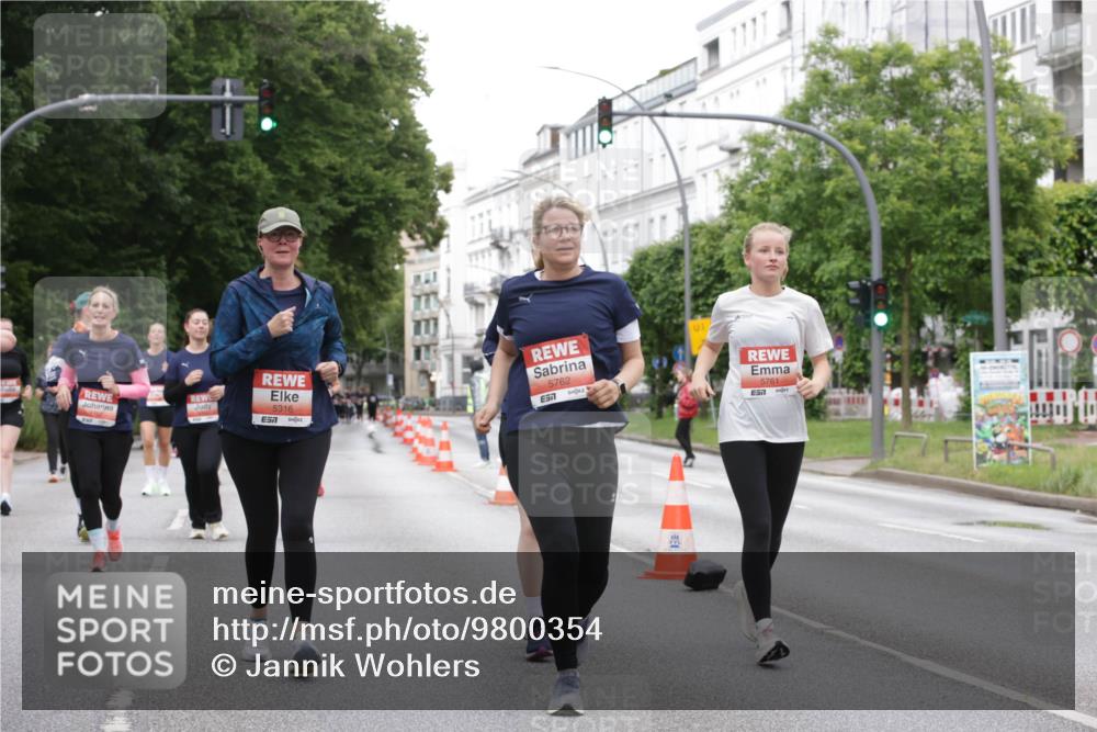 14.06.2026 - REWE Women's Run Jannik Wohlers http://msf.ph/oto/9800354 14.06.2026 11:03:24 Laufen 5316, 7, 5762, 657, 01, 5761, 7 meine-sportfotos.de