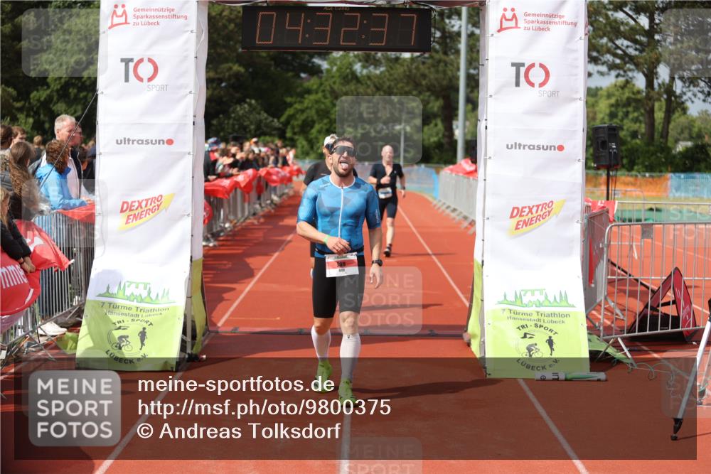 14.06.2026 - 7 Türme Triathlon Andreas Tolksdorf http://msf.ph/oto/9800375 14.06.2026 15:32:36 Ziel 840, 917, 1025 meine-sportfotos.de