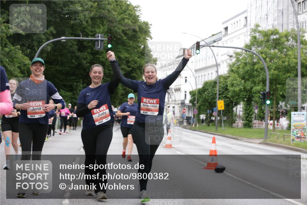 14.06.2026 - REWE Women's Run Jannik Wohlers http://msf.ph/oto/9800382 14.06.2026 11:03:28 Laufen 5061, 7, 5060, 5063 meine-sportfotos.de