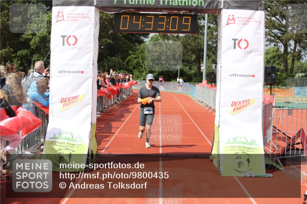 14.06.2026 - 7 Türme Triathlon Andreas Tolksdorf http://msf.ph/oto/9800435 14.06.2026 15:33:08 Ziel 941 meine-sportfotos.de
