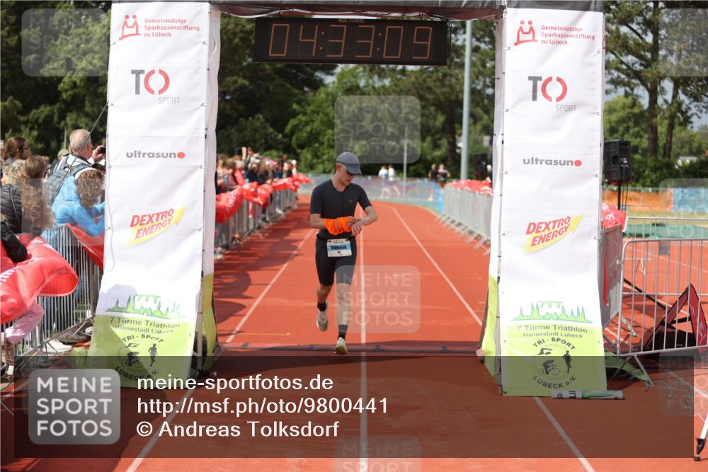 14.06.2026 - 7 Türme Triathlon Andreas Tolksdorf http://msf.ph/oto/9800441 14.06.2026 15:33:08 Ziel 941 meine-sportfotos.de