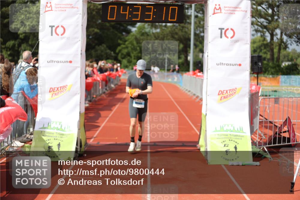 14.06.2026 - 7 Türme Triathlon Andreas Tolksdorf http://msf.ph/oto/9800444 14.06.2026 15:33:08 Ziel 941 meine-sportfotos.de