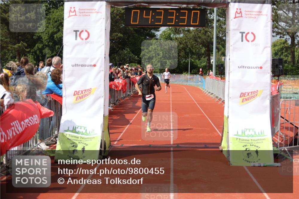 14.06.2026 - 7 Türme Triathlon Andreas Tolksdorf http://msf.ph/oto/9800455 14.06.2026 15:33:28 Ziel 643 meine-sportfotos.de