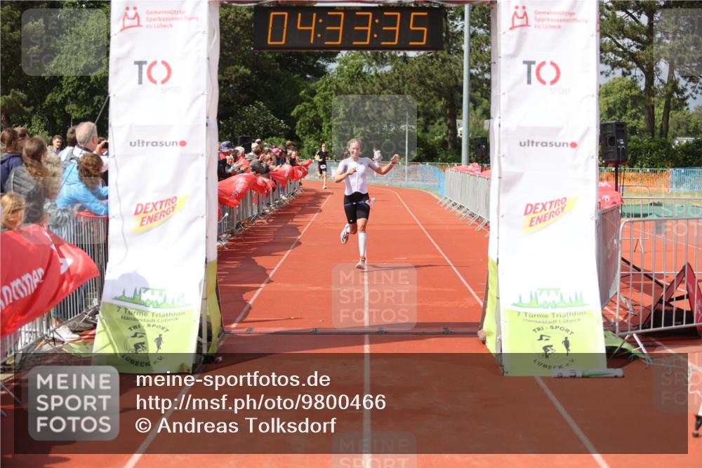 14.06.2026 - 7 Türme Triathlon Andreas Tolksdorf http://msf.ph/oto/9800466 14.06.2026 15:33:34 Ziel 643, 665 meine-sportfotos.de