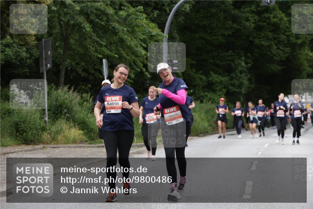 14.06.2026 - REWE Women's Run Jannik Wohlers http://msf.ph/oto/9800486 14.06.2026 11:03:54 Laufen 6022, 6068 meine-sportfotos.de