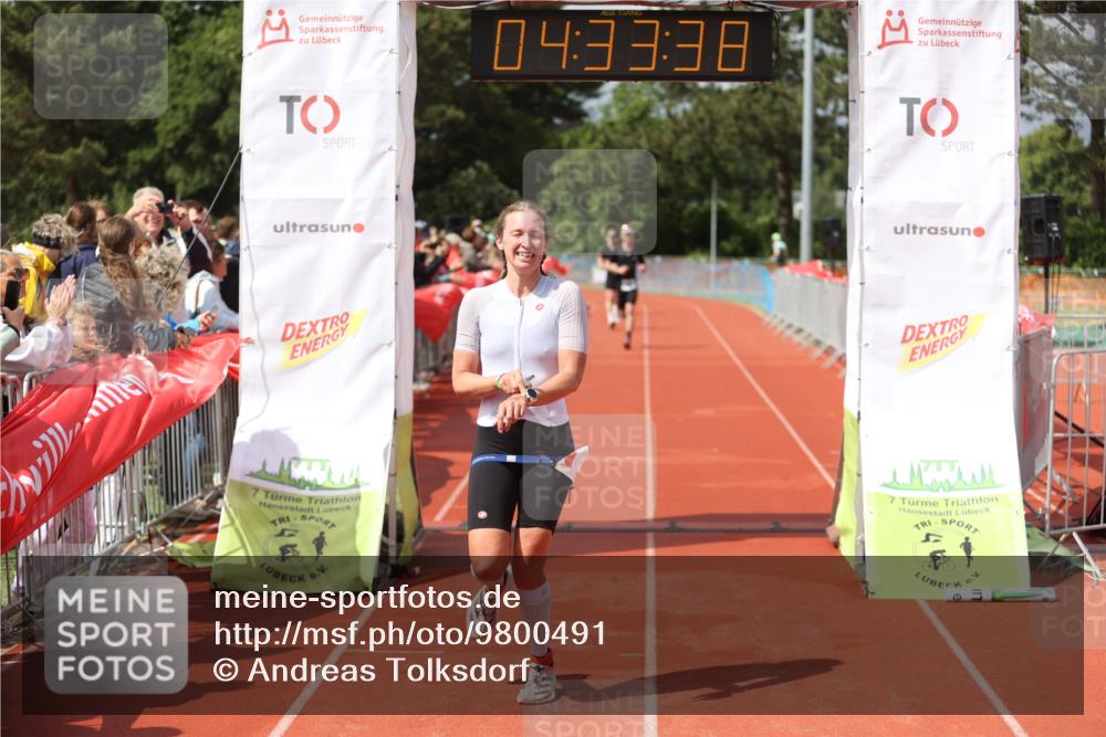 14.06.2026 - 7 Türme Triathlon Andreas Tolksdorf http://msf.ph/oto/9800491 14.06.2026 15:33:37 Ziel 643, 665, 1104, 1158 meine-sportfotos.de