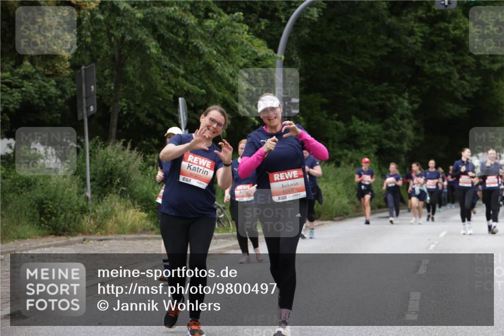 14.06.2026 - REWE Women's Run Jannik Wohlers http://msf.ph/oto/9800497 14.06.2026 11:03:54 Laufen 6022, 6068, 657 meine-sportfotos.de