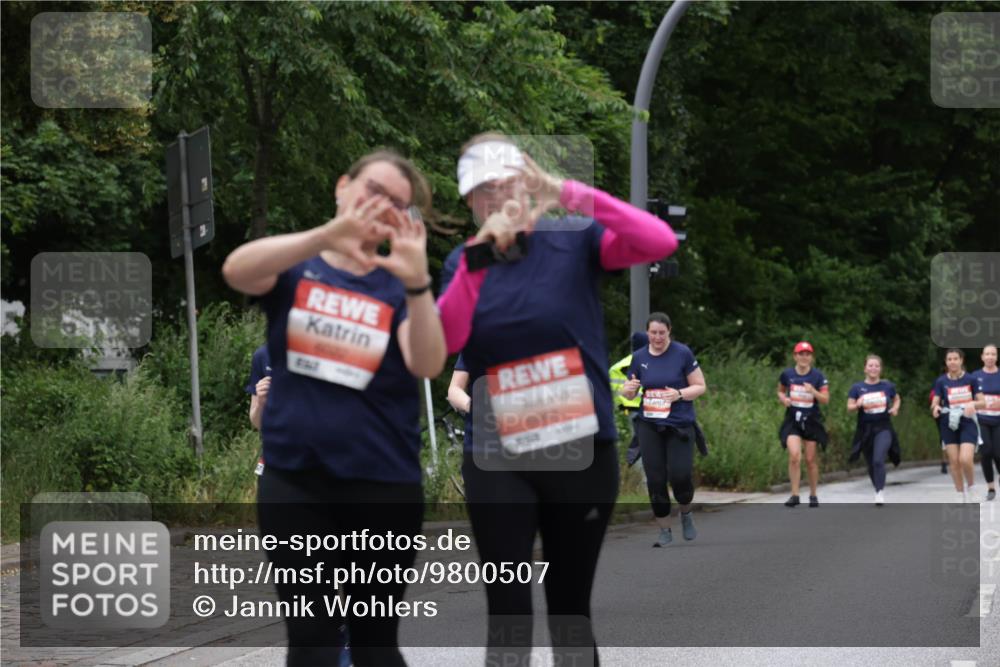 14.06.2026 - REWE Women's Run Jannik Wohlers http://msf.ph/oto/9800507 14.06.2026 11:03:55 Laufen 31217 meine-sportfotos.de