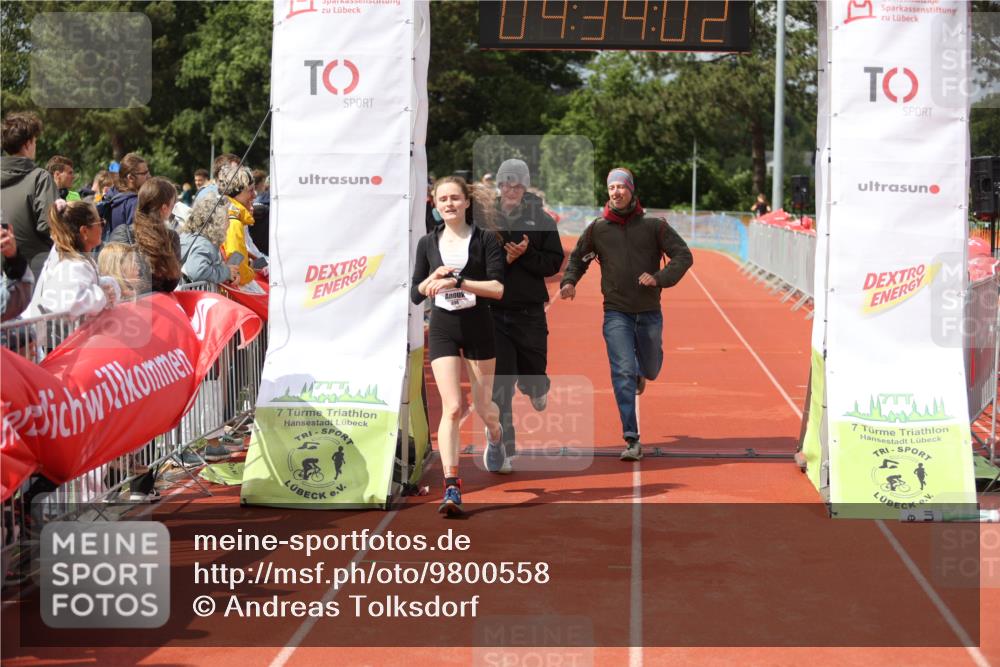 14.06.2026 - 7 Türme Triathlon Andreas Tolksdorf http://msf.ph/oto/9800558 14.06.2026 15:34:00 Ziel 898 meine-sportfotos.de