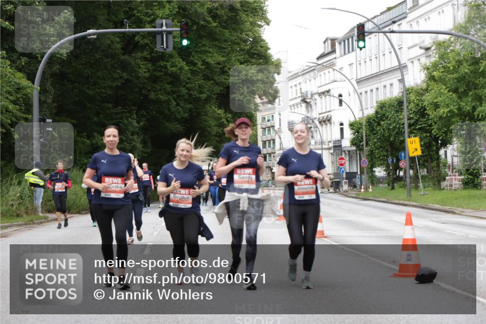 14.06.2026 - REWE Women's Run Jannik Wohlers http://msf.ph/oto/9800571 14.06.2026 11:04:07 Laufen 1 meine-sportfotos.de