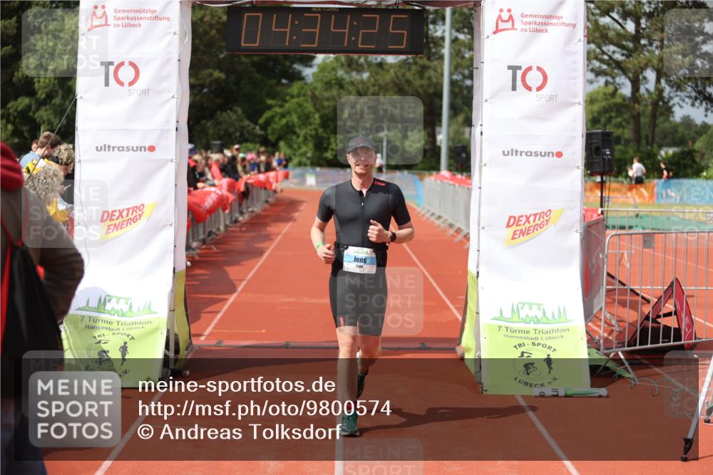 14.06.2026 - 7 Türme Triathlon Andreas Tolksdorf http://msf.ph/oto/9800574 14.06.2026 15:34:23 Ziel 1148 meine-sportfotos.de