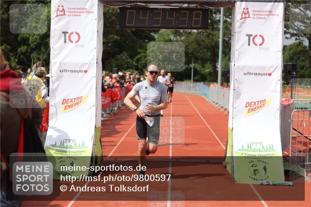 14.06.2026 - 7 Türme Triathlon Andreas Tolksdorf http://msf.ph/oto/9800597 14.06.2026 15:34:37 Ziel 923, 951, 1086, 1096 meine-sportfotos.de