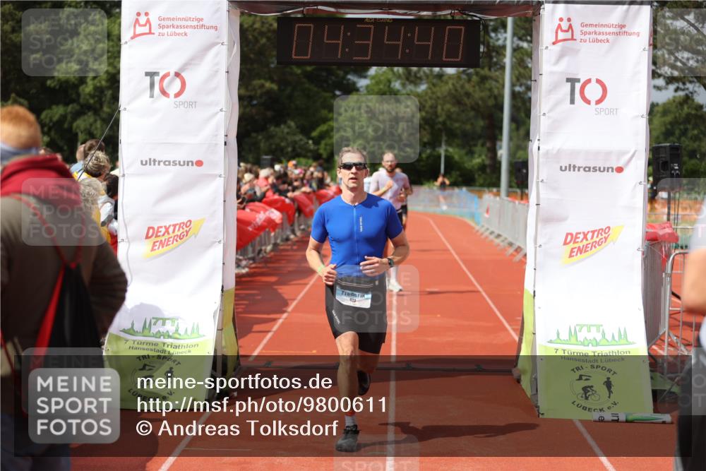 14.06.2026 - 7 Türme Triathlon Andreas Tolksdorf http://msf.ph/oto/9800611 14.06.2026 15:34:38 Ziel 923, 951, 1007, 1086, 1096 meine-sportfotos.de