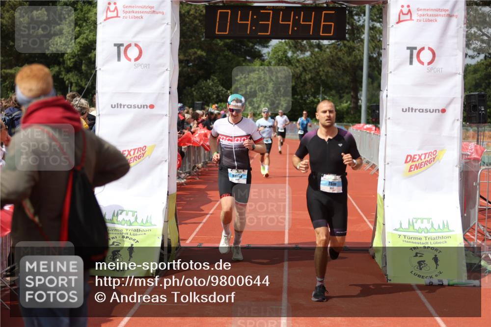 14.06.2026 - 7 Türme Triathlon Andreas Tolksdorf http://msf.ph/oto/9800644 14.06.2026 15:34:45 Ziel 923, 951, 955, 1007, 1086, 1096, 1126 meine-sportfotos.de