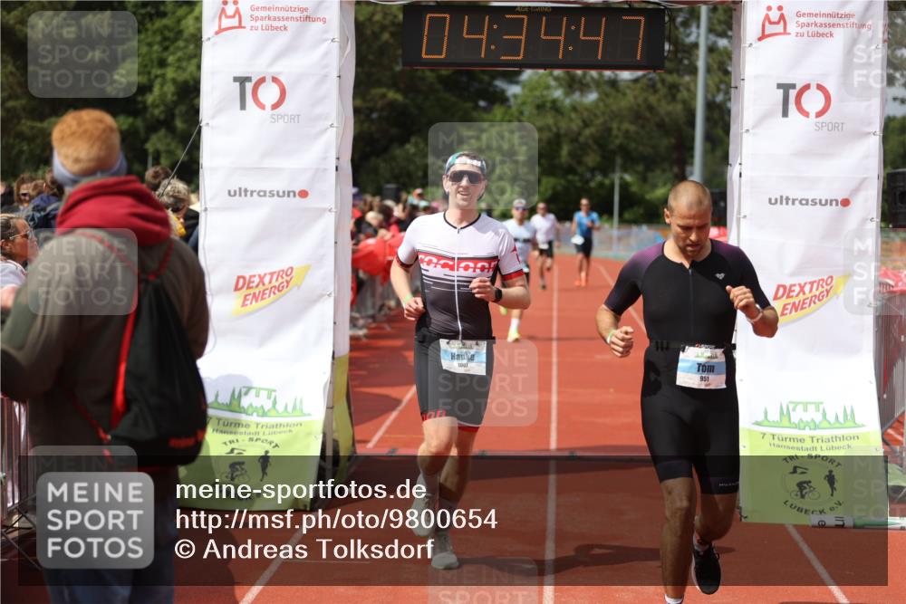 14.06.2026 - 7 Türme Triathlon Andreas Tolksdorf http://msf.ph/oto/9800654 14.06.2026 15:34:46 Ziel 923, 951, 955, 1007, 1096, 1126, 1146 meine-sportfotos.de