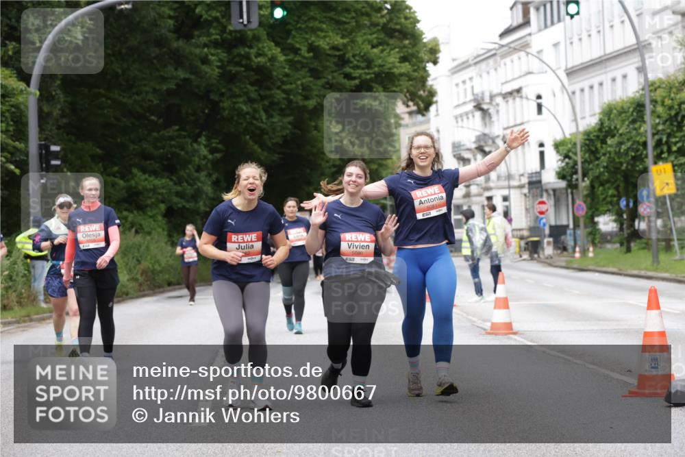 14.06.2026 - REWE Women's Run Jannik Wohlers http://msf.ph/oto/9800667 14.06.2026 11:04:21 Laufen 5080, 5081, 01 meine-sportfotos.de