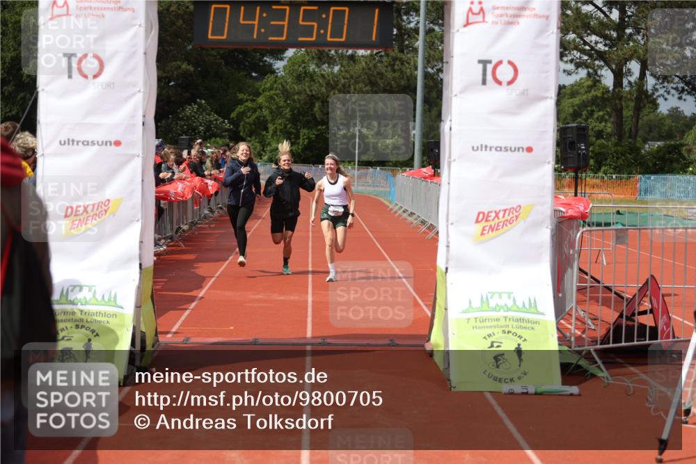14.06.2026 - 7 Türme Triathlon Andreas Tolksdorf http://msf.ph/oto/9800705 14.06.2026 15:35:00 Ziel 955, 1146, 1185 meine-sportfotos.de