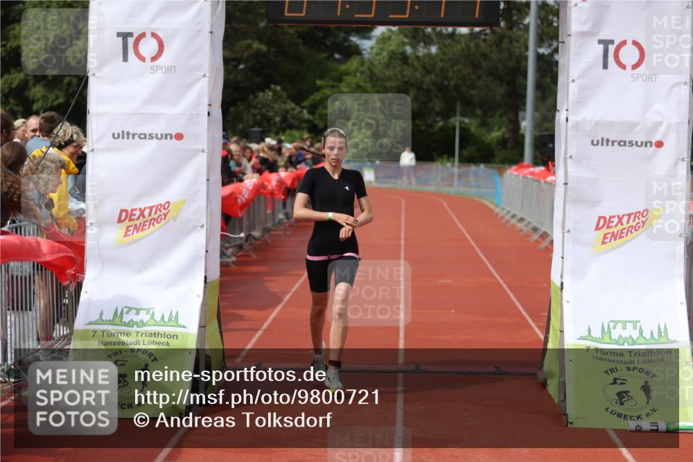14.06.2026 - 7 Türme Triathlon Andreas Tolksdorf http://msf.ph/oto/9800721 14.06.2026 15:35:10 Ziel 1185, 1731 meine-sportfotos.de
