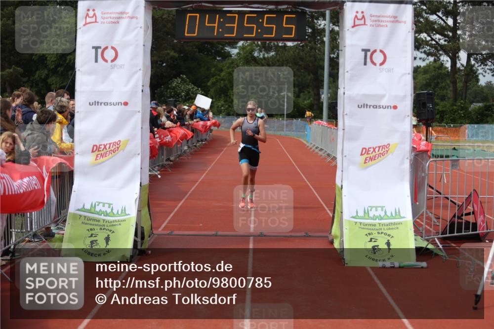 14.06.2026 - 7 Türme Triathlon Andreas Tolksdorf http://msf.ph/oto/9800785 14.06.2026 15:35:53 Ziel 963, 1703 meine-sportfotos.de