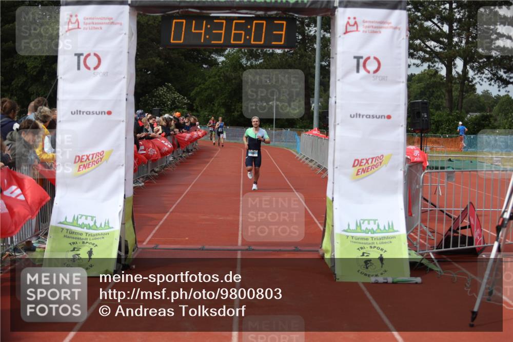 14.06.2026 - 7 Türme Triathlon Andreas Tolksdorf http://msf.ph/oto/9800803 14.06.2026 15:36:02 Ziel 1116, 1703 meine-sportfotos.de