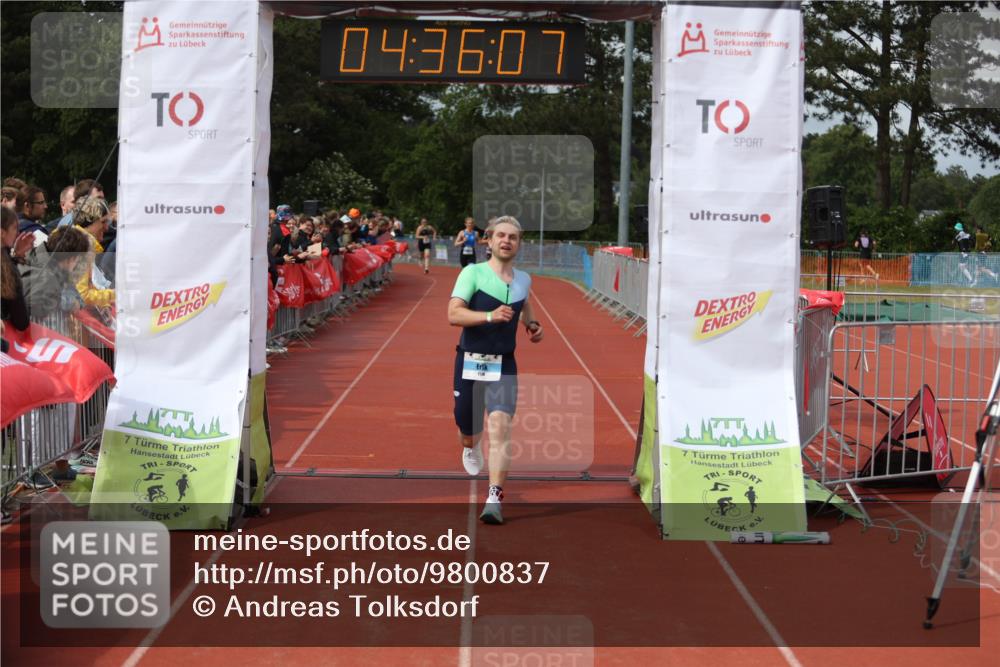 14.06.2026 - 7 Türme Triathlon Andreas Tolksdorf http://msf.ph/oto/9800837 14.06.2026 15:36:05 Ziel 1056, 1116 meine-sportfotos.de
