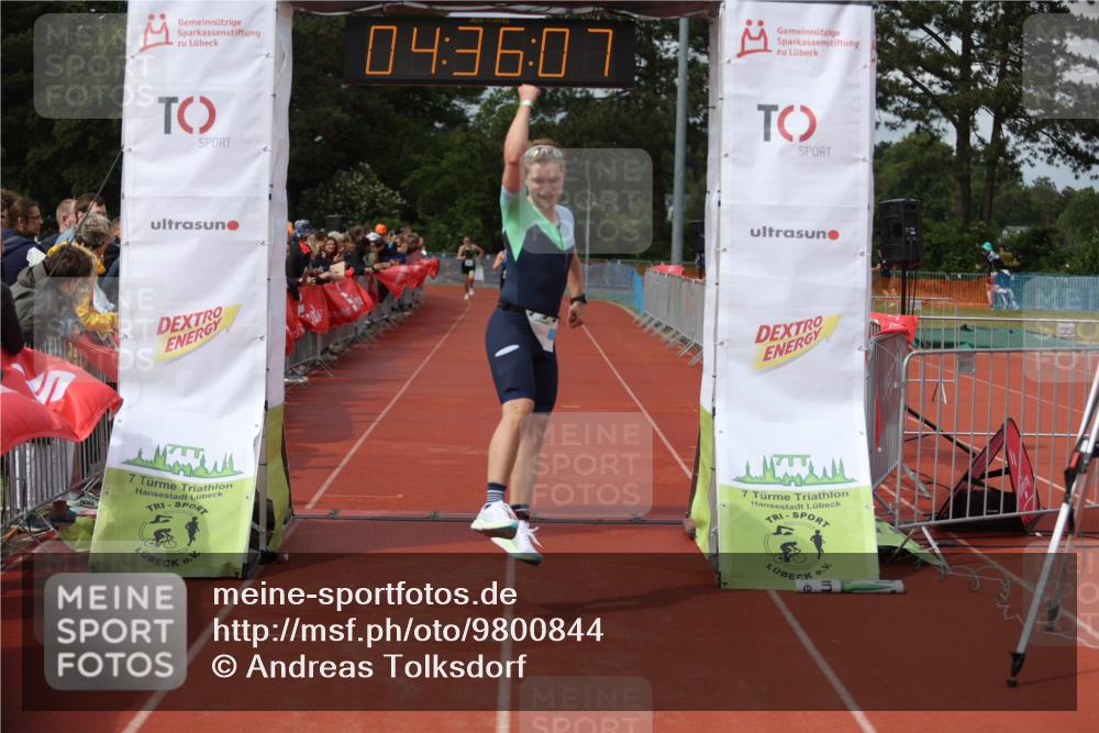 14.06.2026 - 7 Türme Triathlon Andreas Tolksdorf http://msf.ph/oto/9800844 14.06.2026 15:36:06 Ziel 1056, 1116, 1131 meine-sportfotos.de