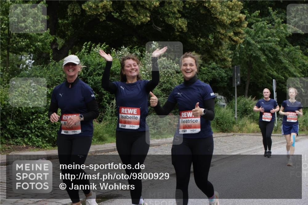 14.06.2026 - REWE Women's Run Jannik Wohlers http://msf.ph/oto/9800929 14.06.2026 11:05:05 Laufen 5090, 5089, 57, 5088, 57 meine-sportfotos.de