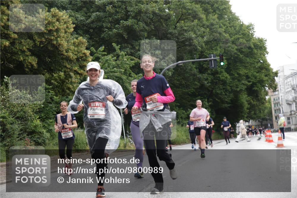 14.06.2026 - REWE Women's Run Jannik Wohlers http://msf.ph/oto/9800989 14.06.2026 10:08:25 Laufen 10452, 7, 10711, 11295 meine-sportfotos.de