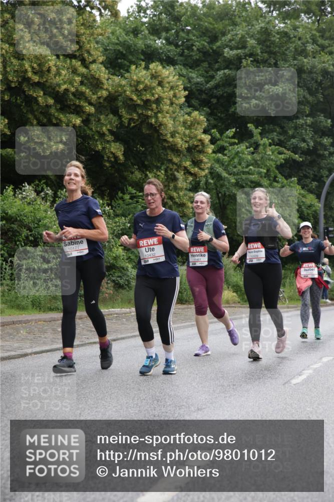 14.06.2026 - REWE Women's Run Jannik Wohlers http://msf.ph/oto/9801012 14.06.2026 10:08:32 Laufen 10171, 1577, 10432, 6517, 11461, 10509 meine-sportfotos.de