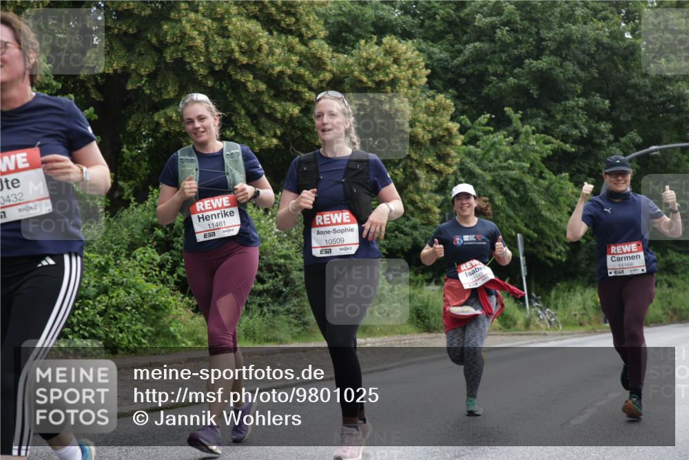 14.06.2026 - REWE Women's Run Jannik Wohlers http://msf.ph/oto/9801025 14.06.2026 10:08:34 Laufen 0432, 11461, 10509, 51, 11143, 11166 meine-sportfotos.de