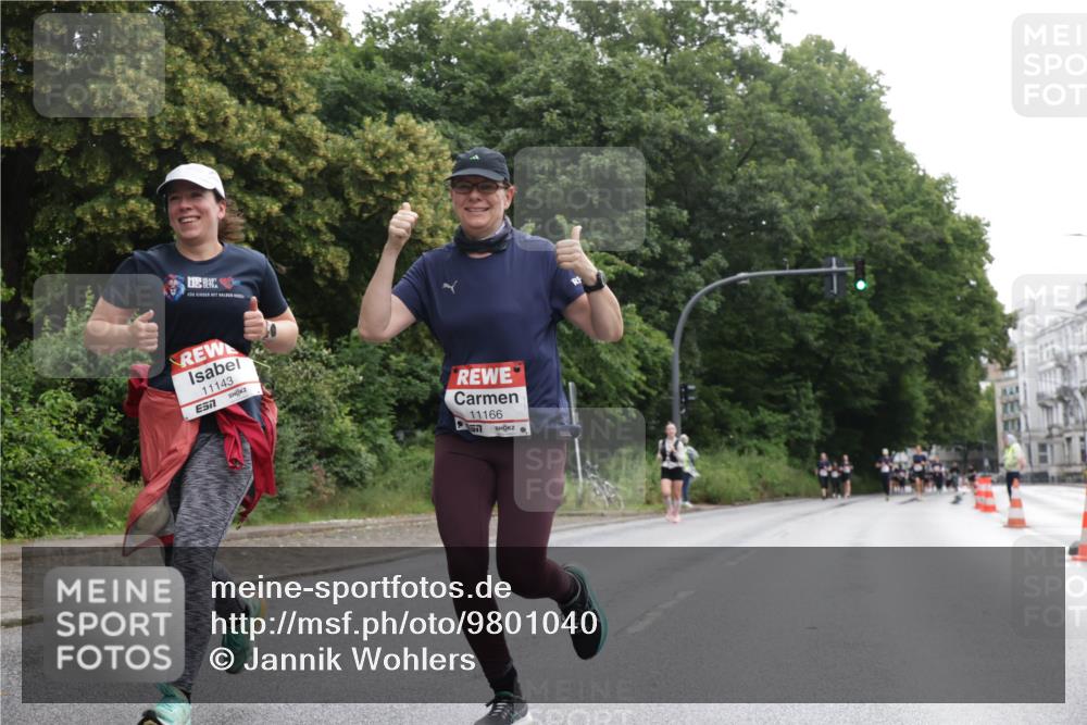 14.06.2026 - REWE Women's Run Jannik Wohlers http://msf.ph/oto/9801040 14.06.2026 10:08:35 Laufen 11143, 11166 meine-sportfotos.de