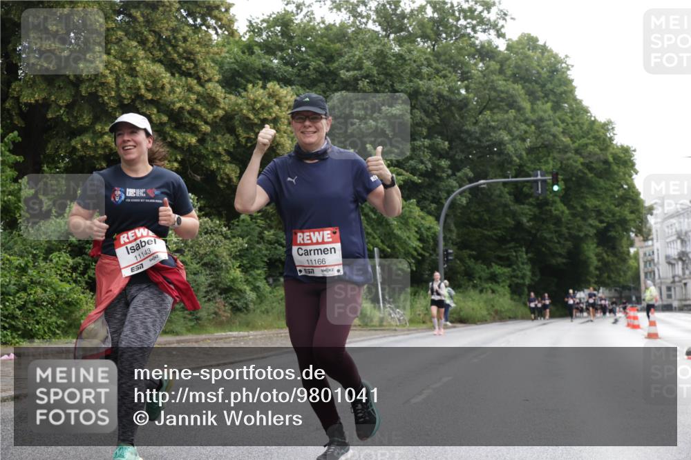 14.06.2026 - REWE Women's Run Jannik Wohlers http://msf.ph/oto/9801041 14.06.2026 10:08:35 Laufen 11143, 11166 meine-sportfotos.de