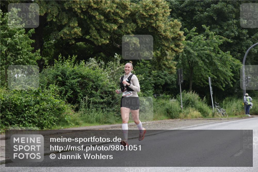 14.06.2026 - REWE Women's Run Jannik Wohlers http://msf.ph/oto/9801051 14.06.2026 10:08:42 Laufen 10249 meine-sportfotos.de