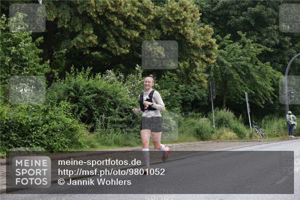 14.06.2026 - REWE Women's Run Jannik Wohlers http://msf.ph/oto/9801052 14.06.2026 10:08:42 Laufen 10249 meine-sportfotos.de