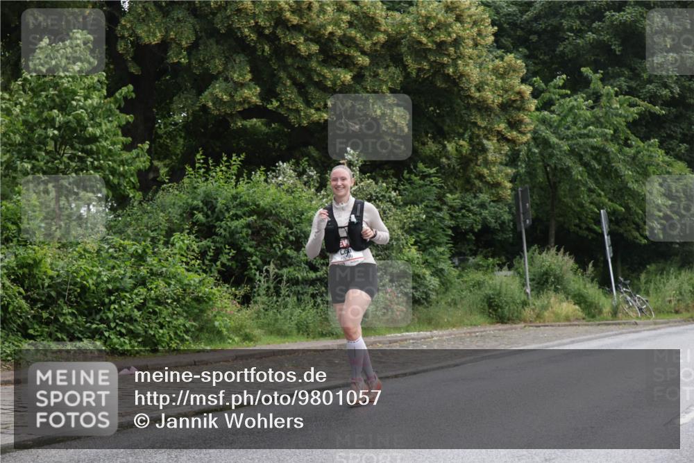 14.06.2026 - REWE Women's Run Jannik Wohlers http://msf.ph/oto/9801057 14.06.2026 10:08:42 Laufen 10249 meine-sportfotos.de