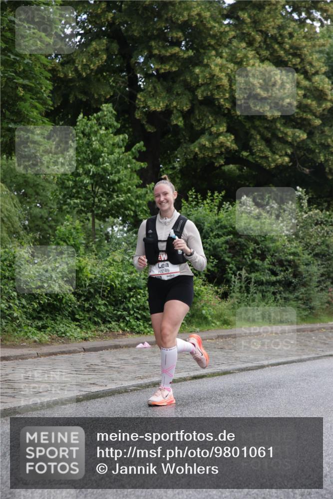 14.06.2026 - REWE Women's Run Jannik Wohlers http://msf.ph/oto/9801061 14.06.2026 10:08:43 Laufen 10249 meine-sportfotos.de