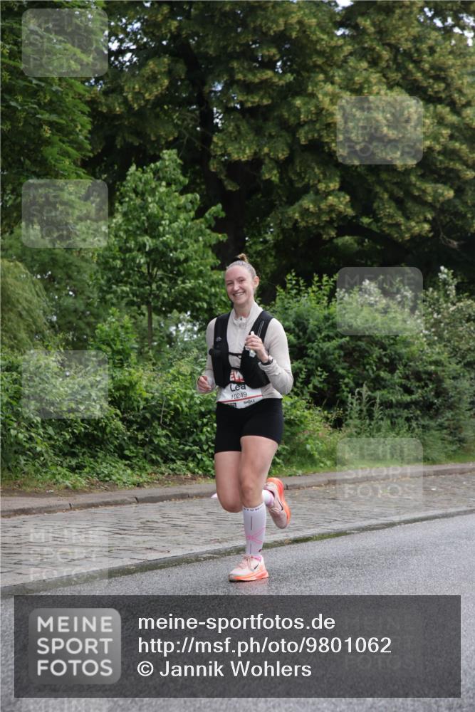 14.06.2026 - REWE Women's Run Jannik Wohlers http://msf.ph/oto/9801062 14.06.2026 10:08:43 Laufen 10249 meine-sportfotos.de