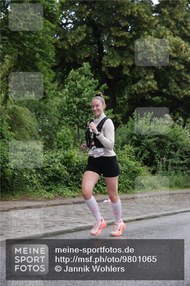 14.06.2026 - REWE Women's Run Jannik Wohlers http://msf.ph/oto/9801065 14.06.2026 10:08:43 Laufen 10249 meine-sportfotos.de