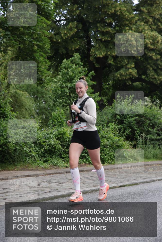 14.06.2026 - REWE Women's Run Jannik Wohlers http://msf.ph/oto/9801066 14.06.2026 10:08:43 Laufen 10249 meine-sportfotos.de