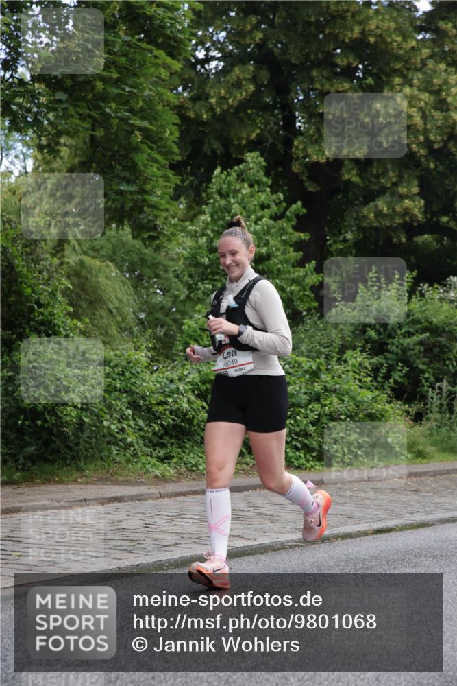 14.06.2026 - REWE Women's Run Jannik Wohlers http://msf.ph/oto/9801068 14.06.2026 10:08:43 Laufen 10249 meine-sportfotos.de