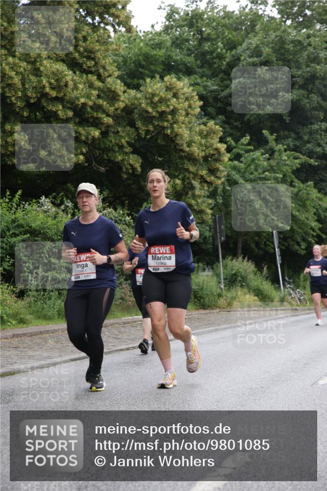 14.06.2026 - REWE Women's Run Jannik Wohlers http://msf.ph/oto/9801085 14.06.2026 10:08:54 Laufen 10961, 10962, 7 meine-sportfotos.de