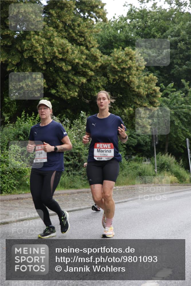 14.06.2026 - REWE Women's Run Jannik Wohlers http://msf.ph/oto/9801093 14.06.2026 10:08:54 Laufen 10961, 10962, 7 meine-sportfotos.de